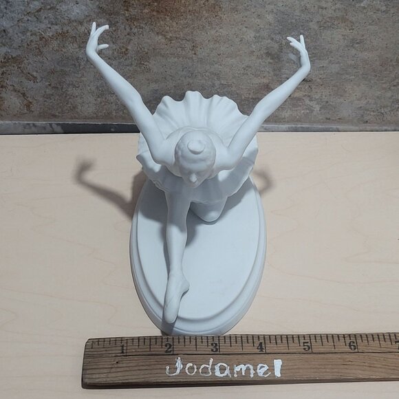 Edward Marshall Boehm Bisque Porcelain Ballet Figurine Swan Lake - Picture 11 of 15